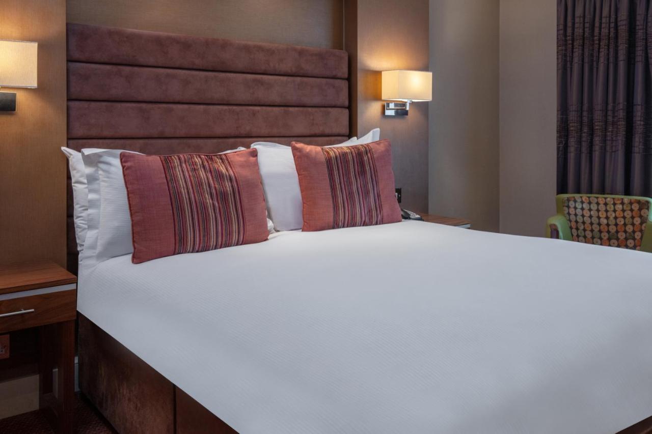Hampshire Court Hotel & Spa ベージングストーク 部屋 写真