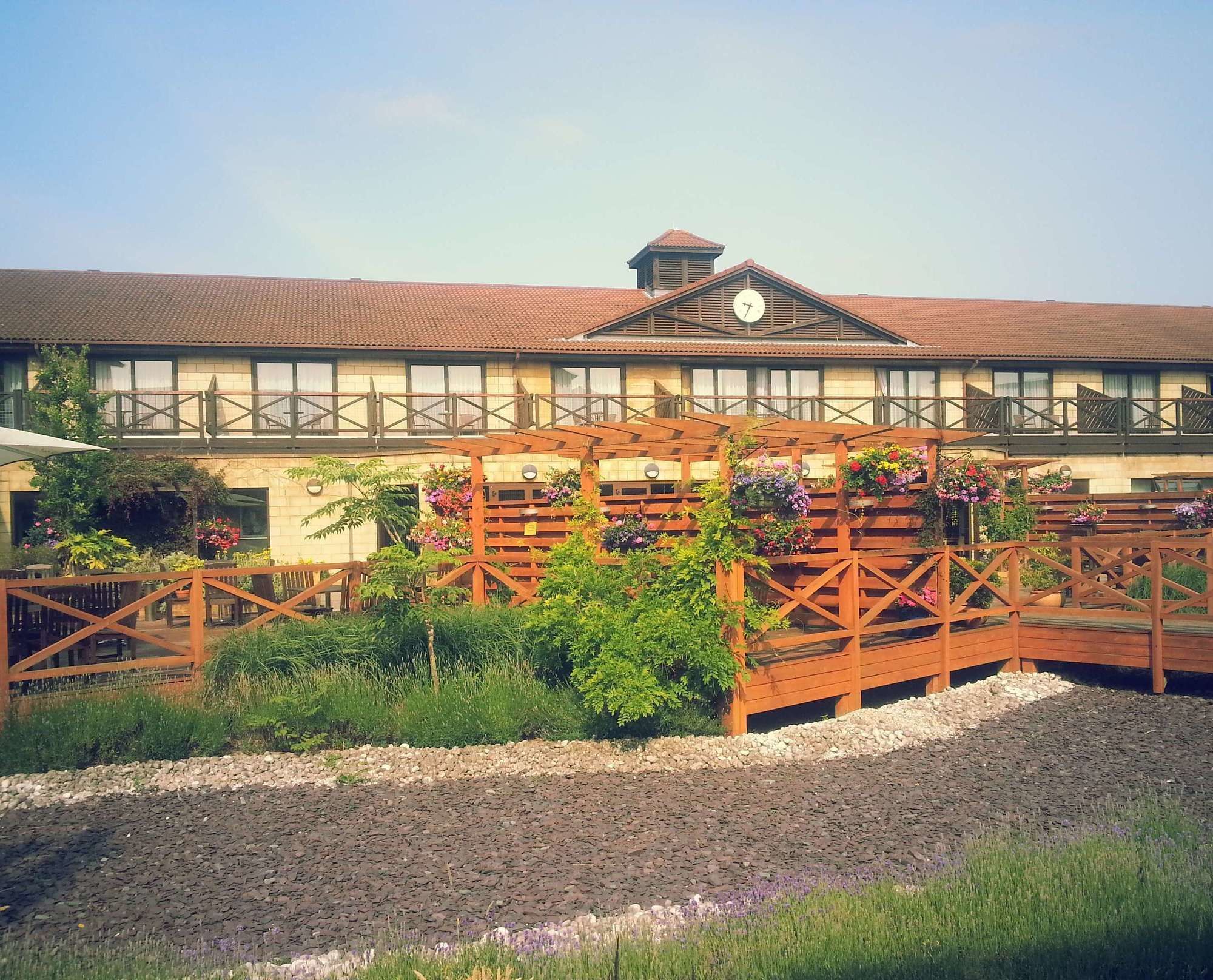 Hampshire Court Hotel & Spa ベージングストーク エクステリア 写真