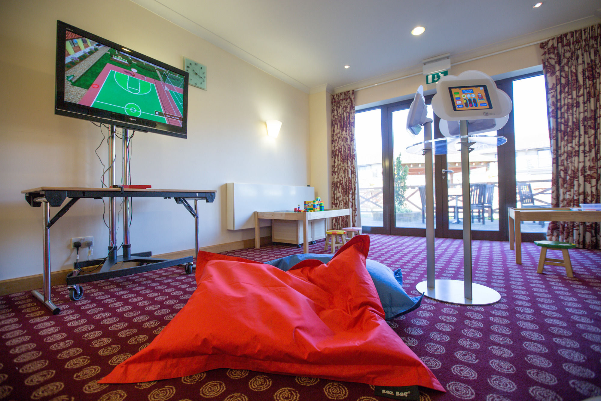 Hampshire Court Hotel & Spa ベージングストーク エクステリア 写真